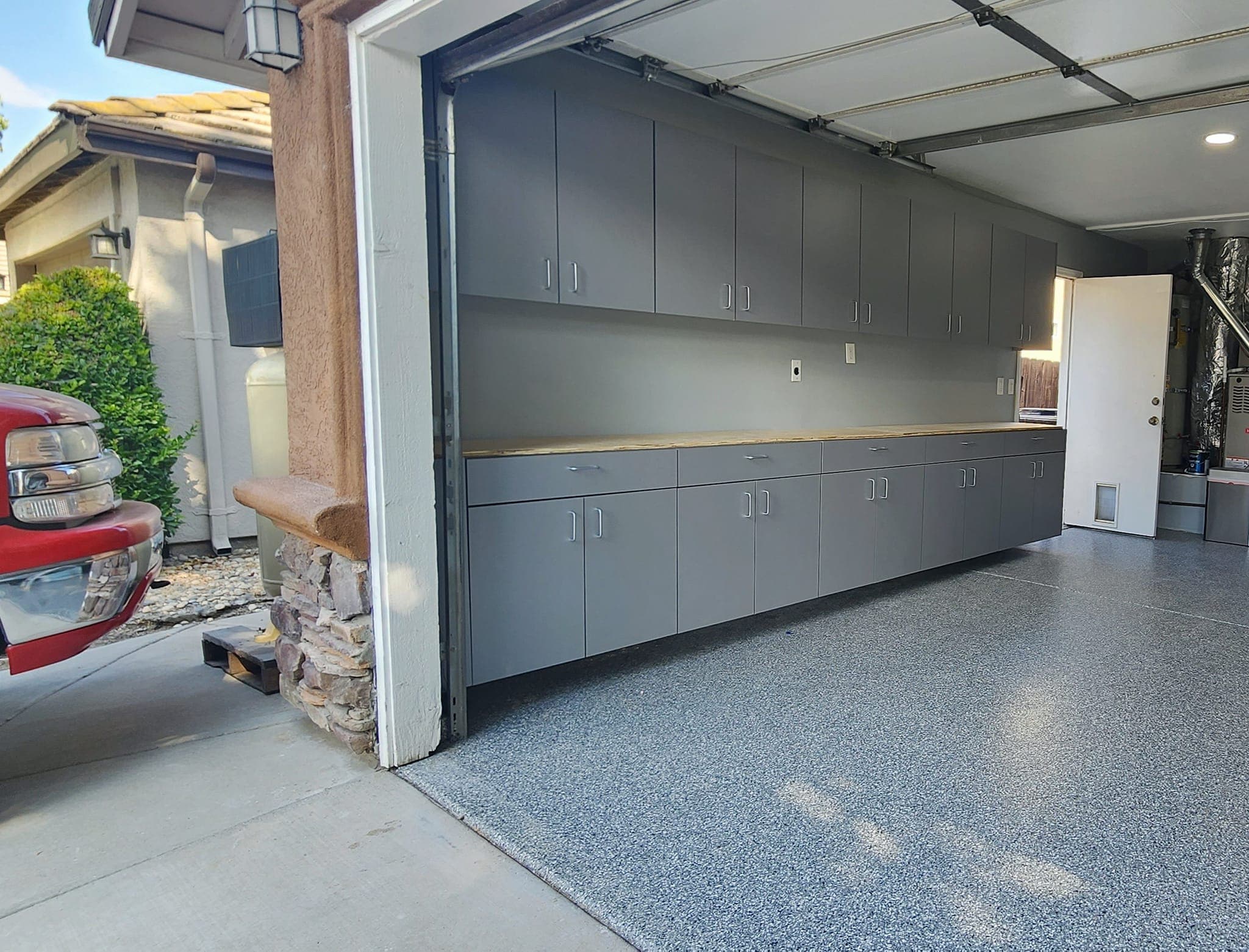 Premium Garage Organization System - Custom Storage Solutions for Modern Living