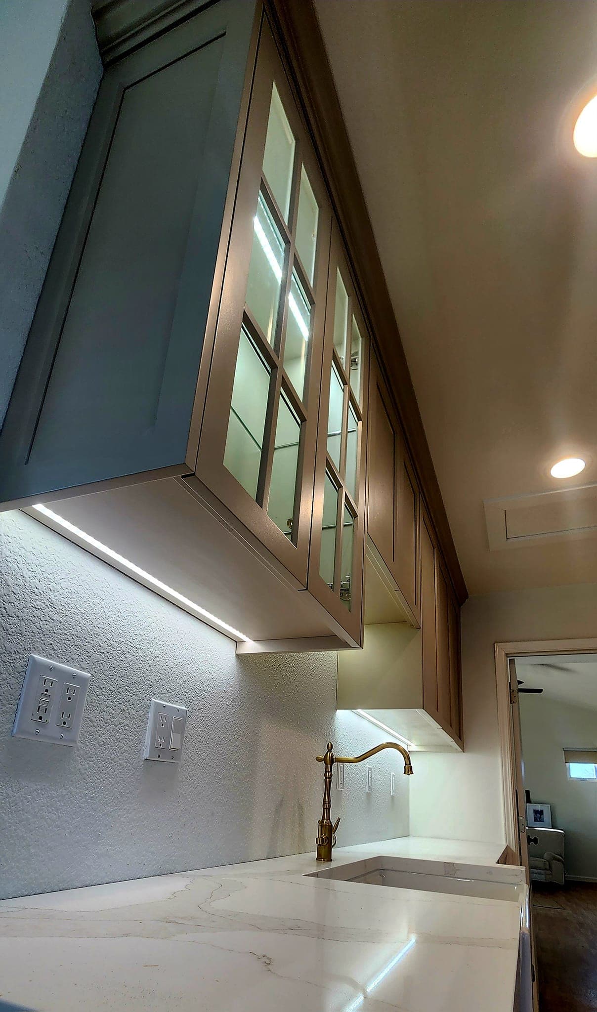 Modern Kitchen Transformation - Custom Cabinetry with Premium Appliances