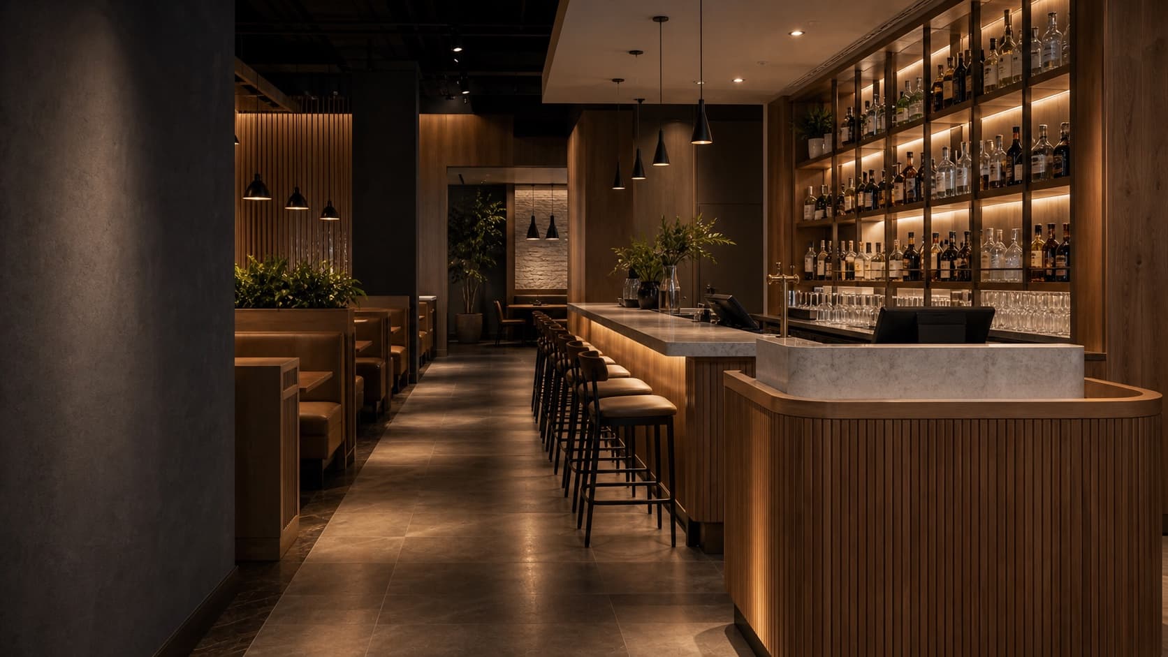Restaurants & Bars